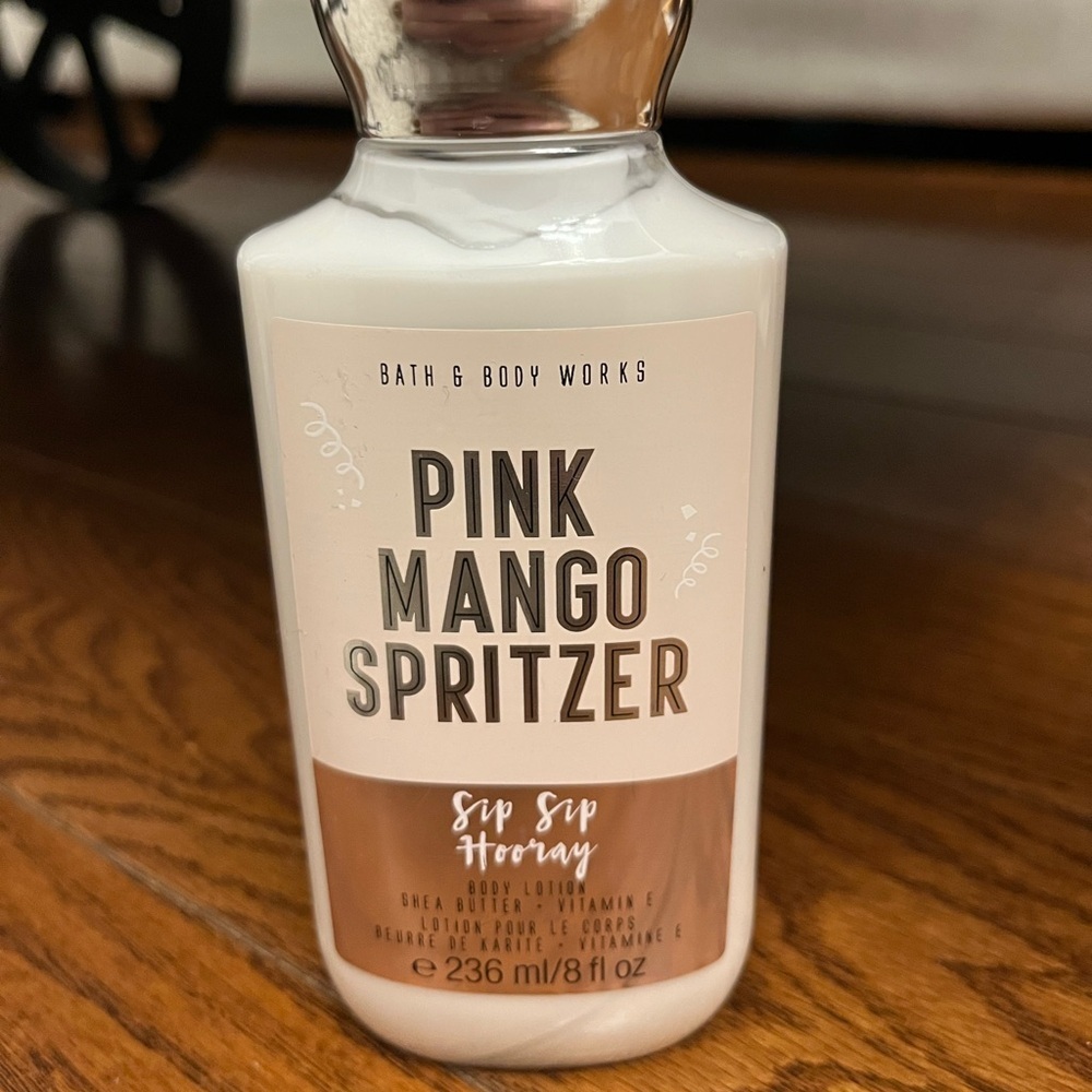 Bath & Body Works 'Pink Mango Spritzer' Body Lotion 236‎ ML / 8 fl oz Bottle​​